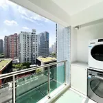 Eastern Hub - Bund Branch Simply Luxurious 4 King Beds, Big French Windows With Bund Views