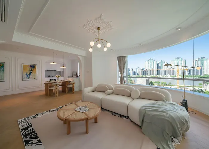 Eastern Hub - Bund Branch Simply Luxurious 4 King Beds, Big French Windows With Bund Views