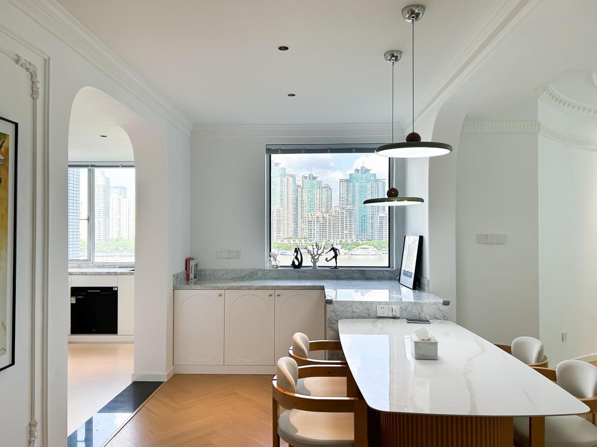 Eastern Hub - Bund Branch Simply Luxurious 4 King Beds, Big French Windows With Bund Views Shanghai