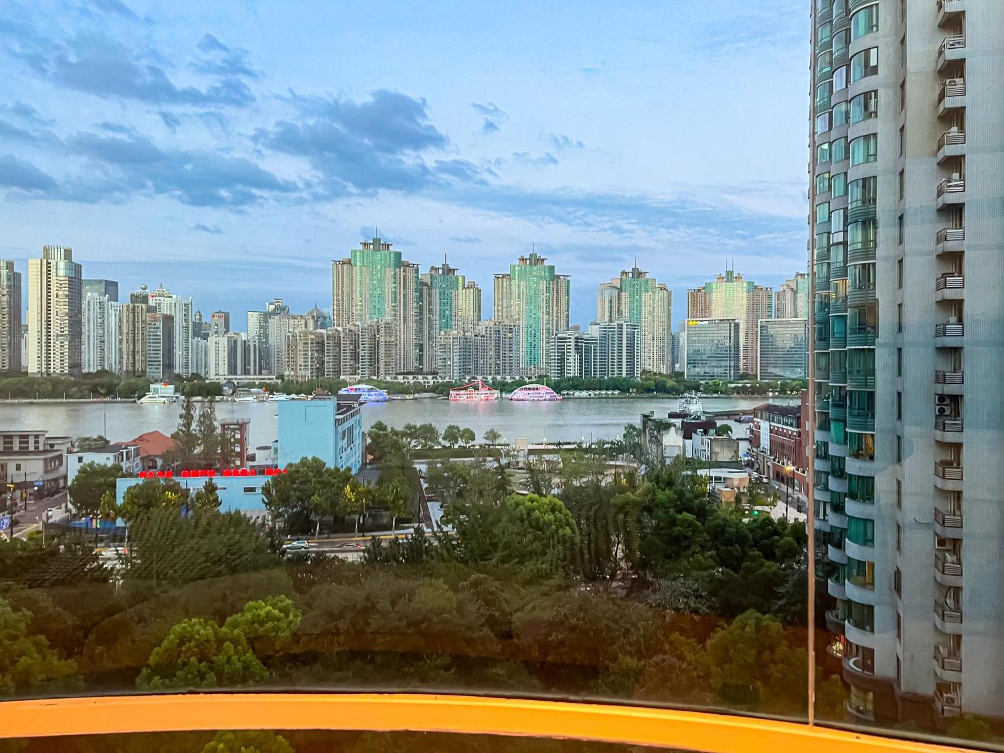 Eastern Hub - Bund Branch Simply Luxurious 4 King Beds, Big French Windows With Bund Views Shanghai