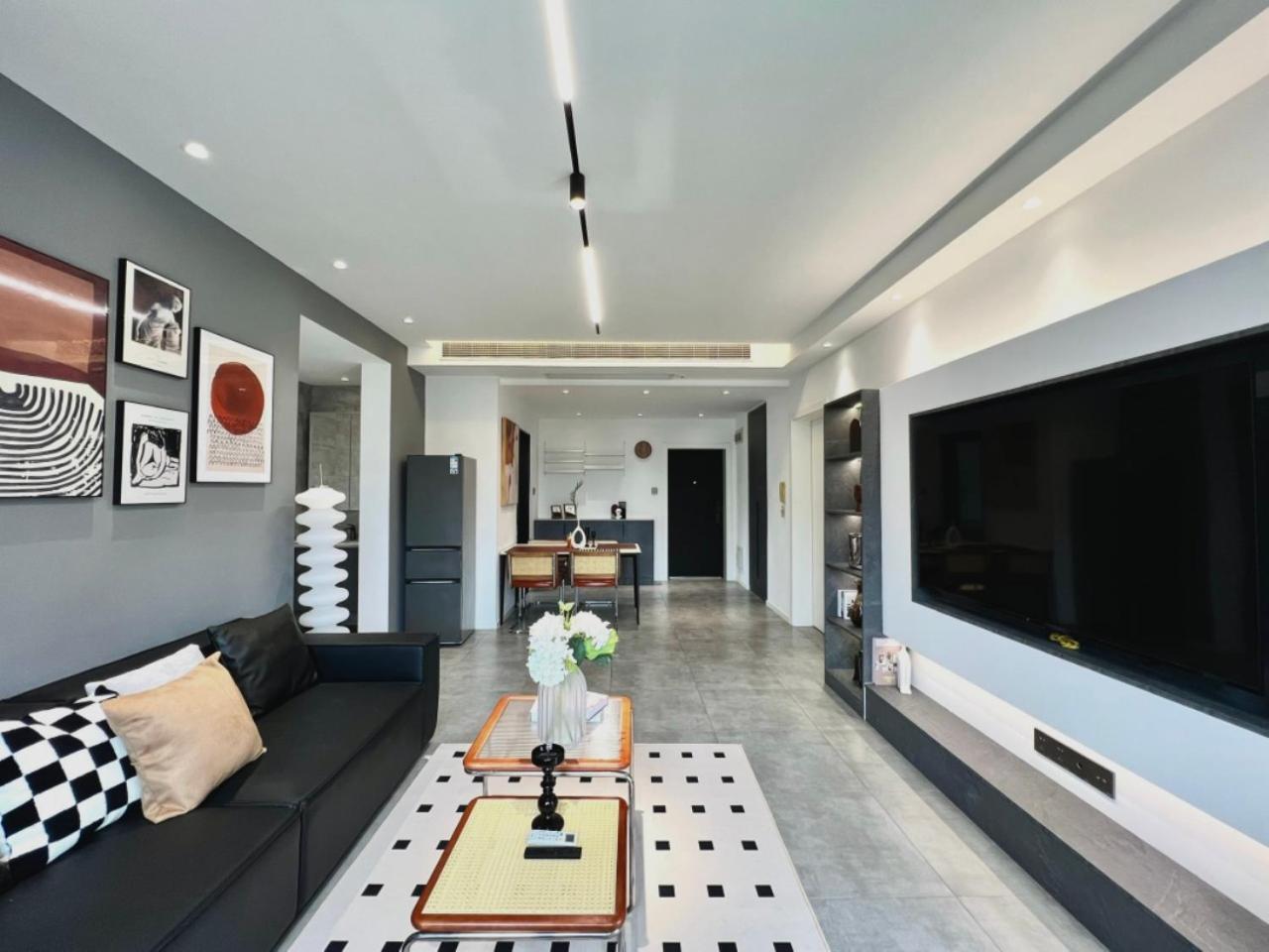 Eastern Hub - Bund Branch Simply Luxurious 4 King Beds, Big French Windows With Bund Views Apartment *