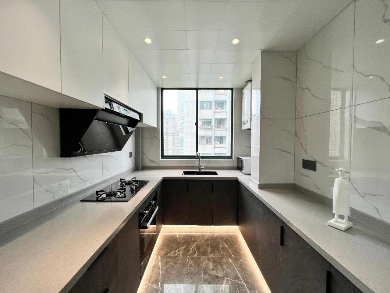 Eastern Hub - Bund Branch Simply Luxurious 4 King Beds, Big French Windows With Bund Views * Shanghai